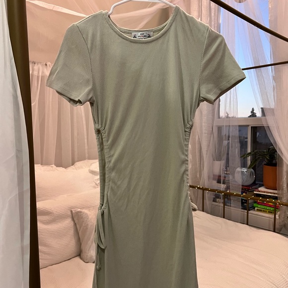 Cut-out Bodycon Midi T-Shirt Dress - Picture 1 of 5